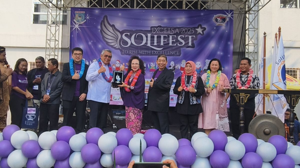 SoliDEO Festival 2025 dibuka secara resmi oleh Walikota Tangerang Selatan, Bapak H. Benyamin Davnie