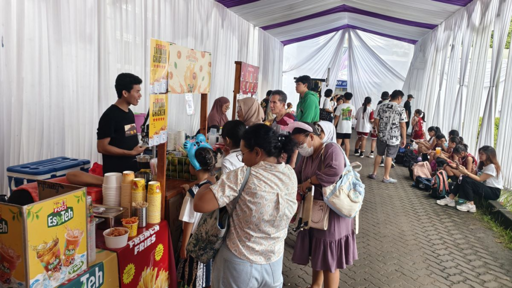 Bazaar UMKM di SoliFEST 2025