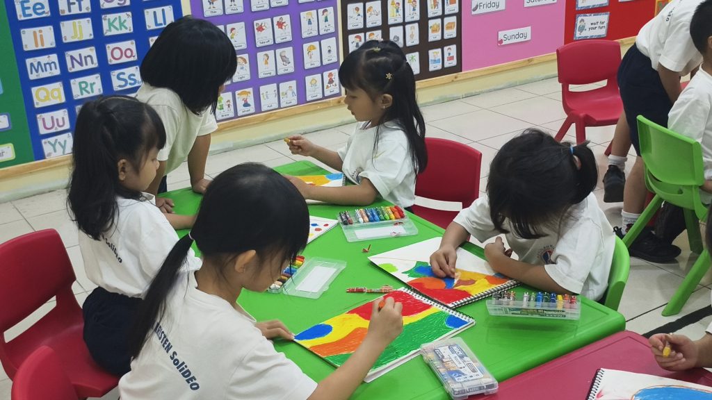 Little Atelierista - Reggio Emilia Inspired Arts - SoliDEO Kindergarten